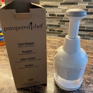 Pampered Chef Food Chopper
